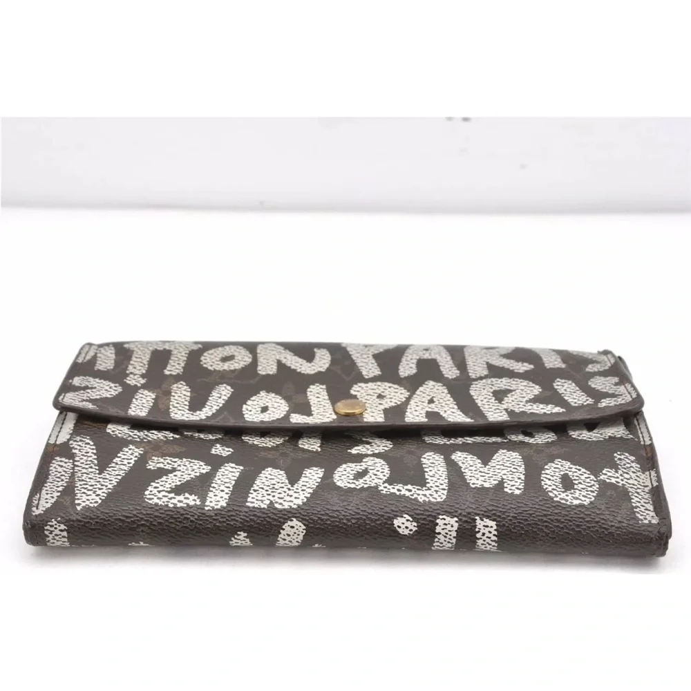 Louis Vuitton Stephen Sprouce White Graffiti Monogram Wallet